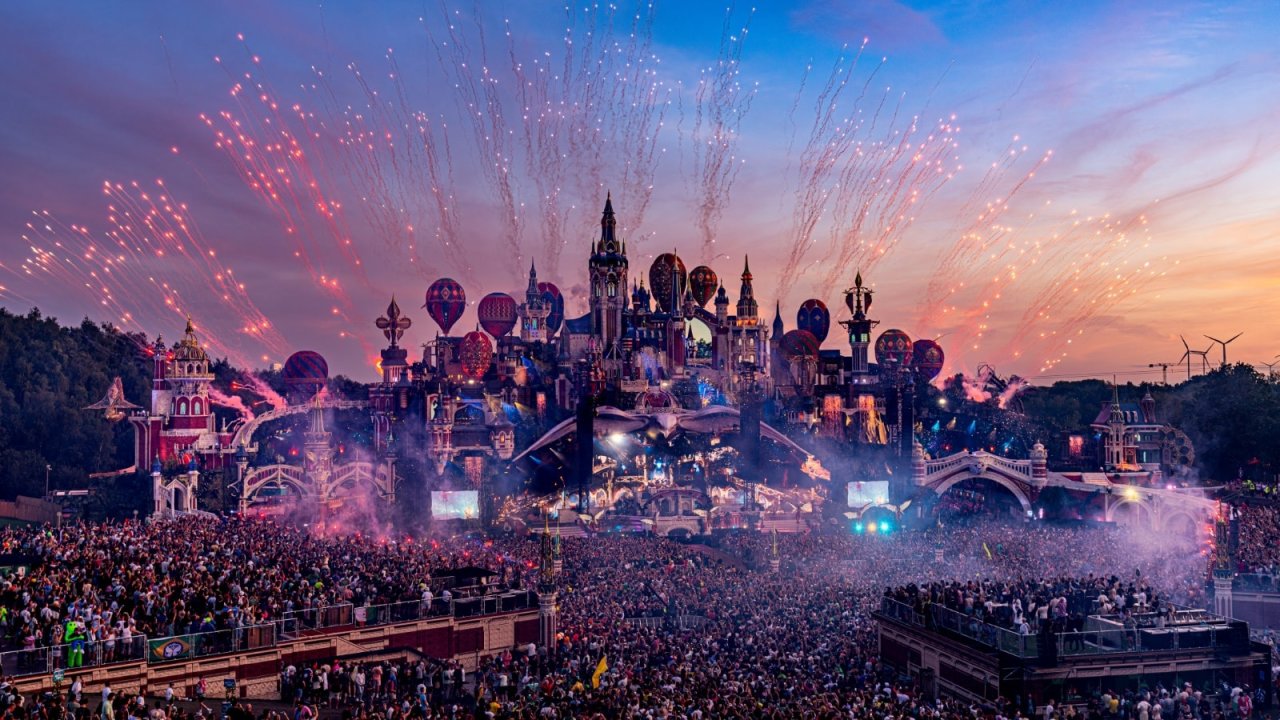Tomorrowland: A Experiência Única de Um Festival Icônico